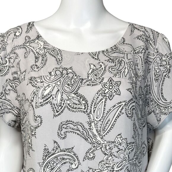 Loft Shirt Womens Large Gray White Paisley Blouse Neutral Cutout Office Casual - Picture 5 of 8